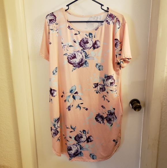 Dresses & Skirts - 👗Women's Plus Size Floral Dress👗